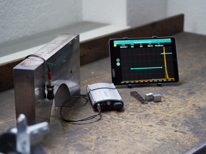 UT8000 Detector portátil de defectos por ultrasonidos para distintos tipos de materiales y componentes. Proporciona datos de inspección totalmente trazables y creación rápida de informes.