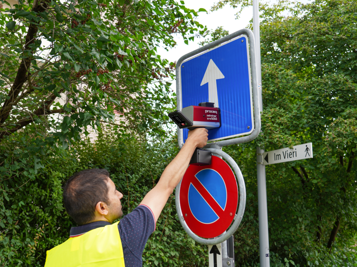 ZRS 6060 Messung der Sichtbarkeit von Verkehrs- und Straßenschildern und reflektierenden Materialien